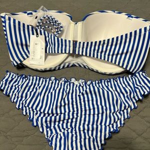 Brand new Shade Shore bikini set, padded bikini top size 38DD, bottom size M